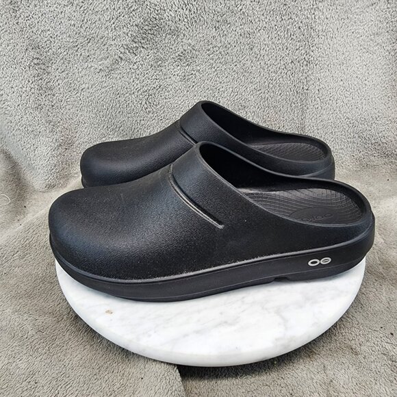 Oofos Shoes Mens 8 Womens 10 Oocloog Black Recovery Clogs Comfort Footwear *GUC* - Picture 1 of 12